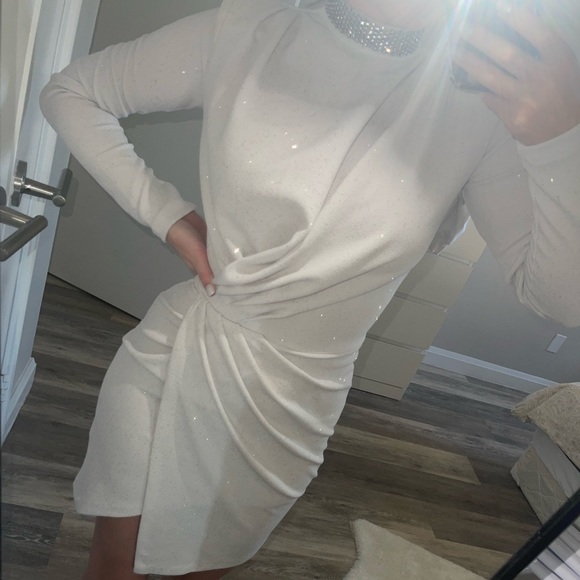 Magical dress (shines in the dark with the flashlight) - Picture 3 of 5